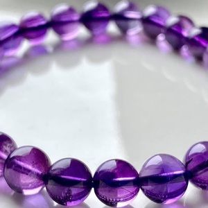 🧘‍♀️🔮8mm Grade AAA Amethyst beaded bracelet